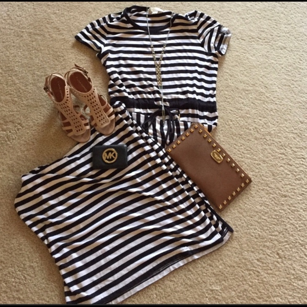 MICHAEL KORS classic navy blue/white maxi dress